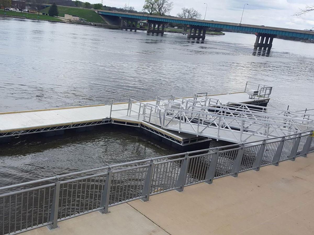 Commercial Floating Docks: A Buyer's Guide for Public Sites